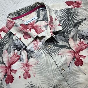 Tommy Bahama IslandZone Men's Large‎ Hawaiian Camp Shirt Silk Blend Floral Palm